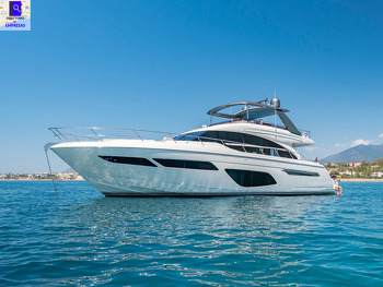 Royal Catamaran - Alquiler de Barcos Marbella